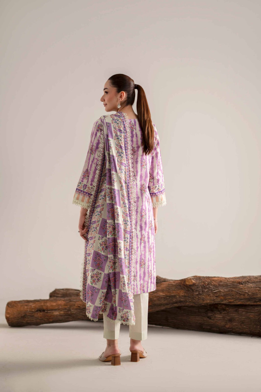 Nishat Lawn 3-Piece Unstiched