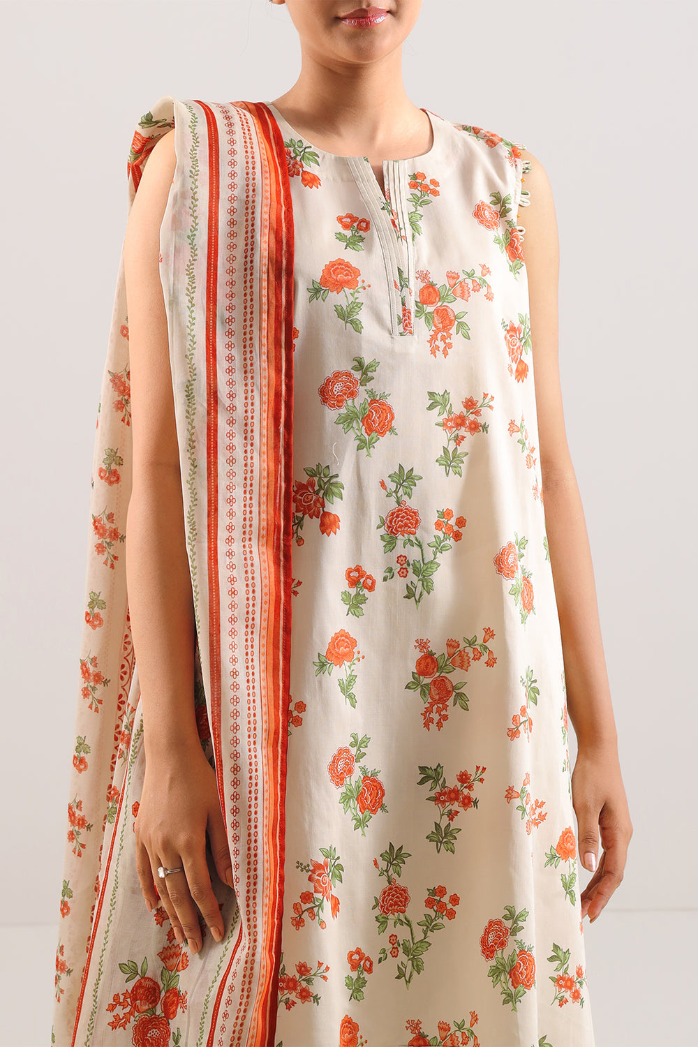 Saya Lawn 3-Piece Unstiched