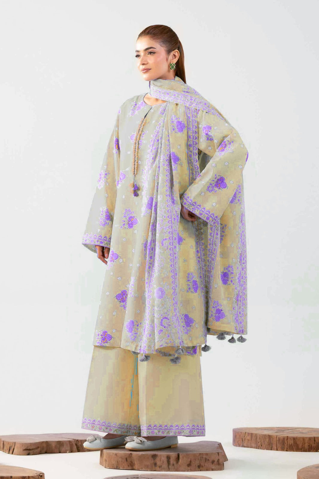 Nishat Lawn 3-Piece Unstiched