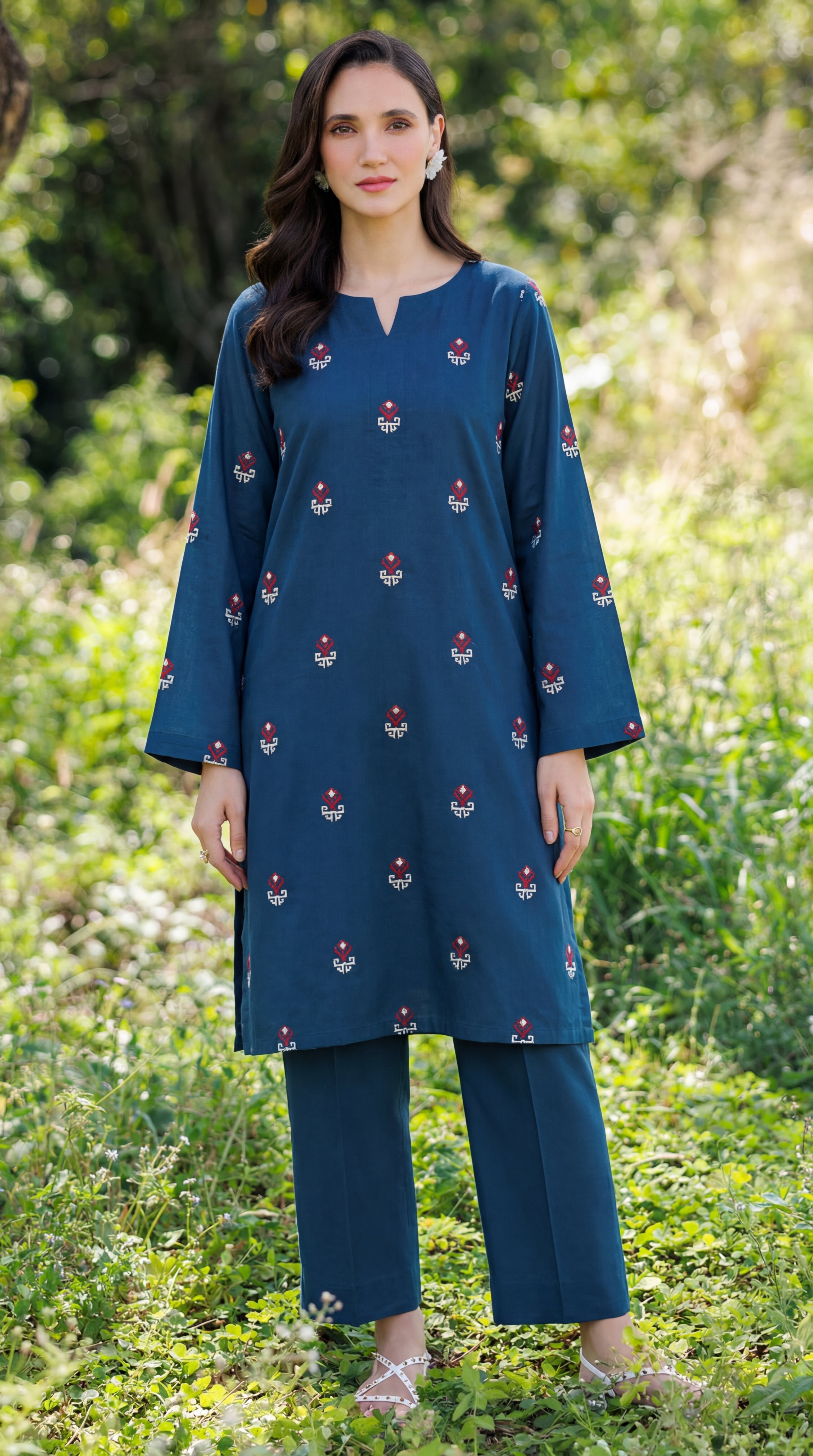 Bareeze Lawn Embroidered 2-Piece Stitched