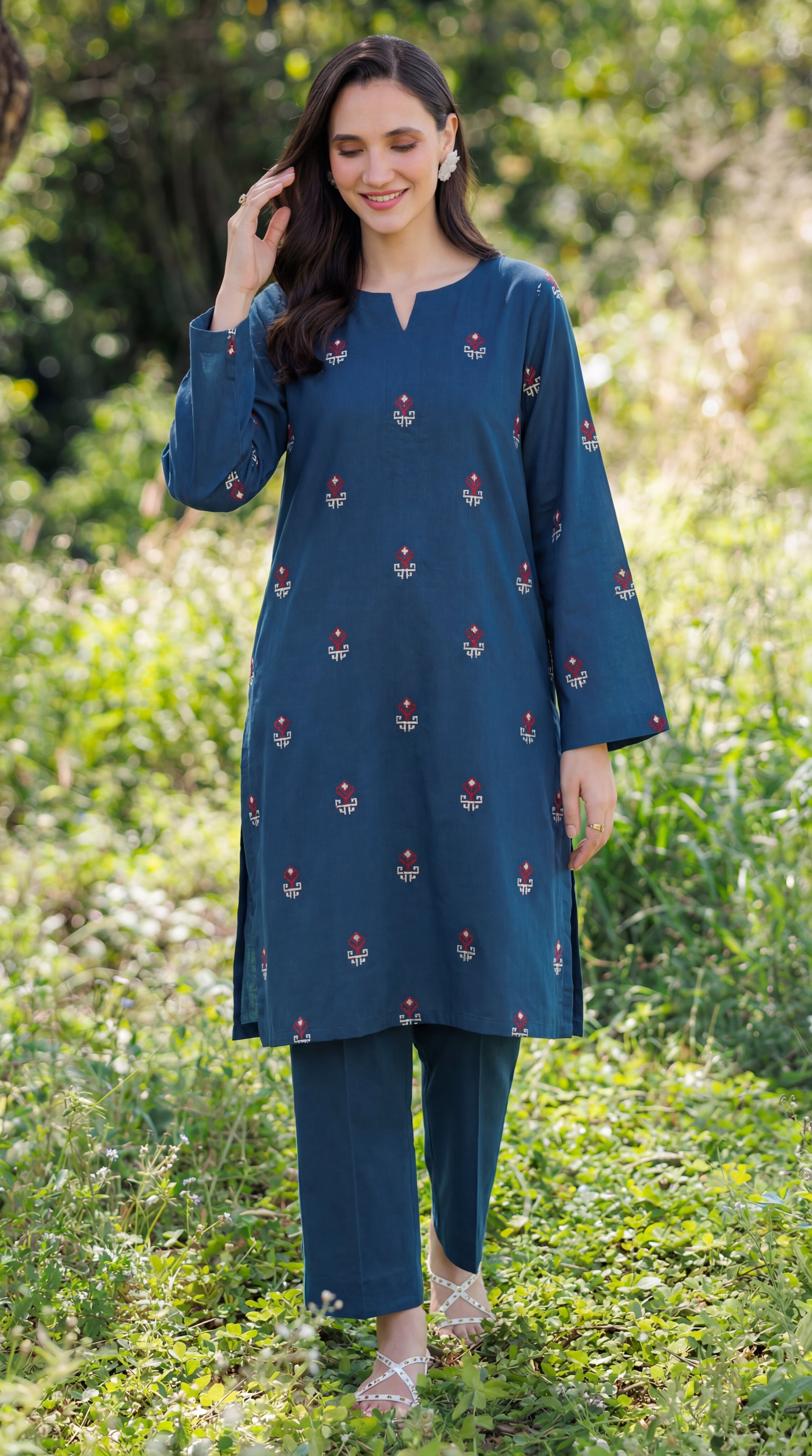 Bareeze Lawn Embroidered 2-Piece Stitched