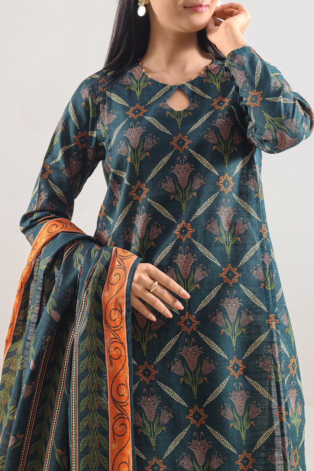 Saya Lawn 3-Piece Unstiched