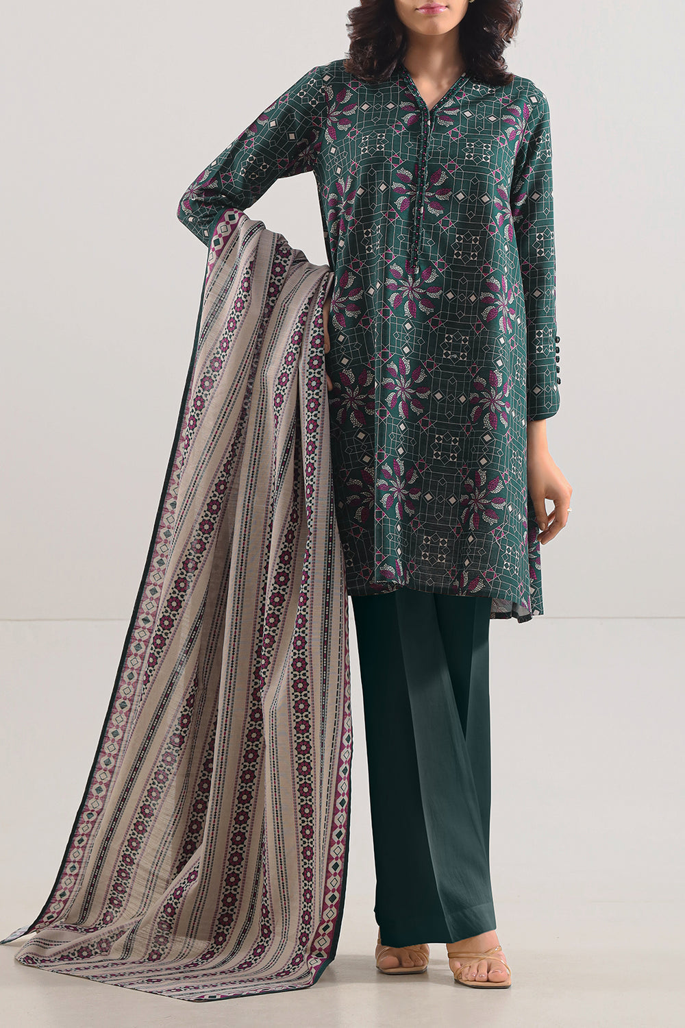 Saya Lawn 3-Piece Unstiched