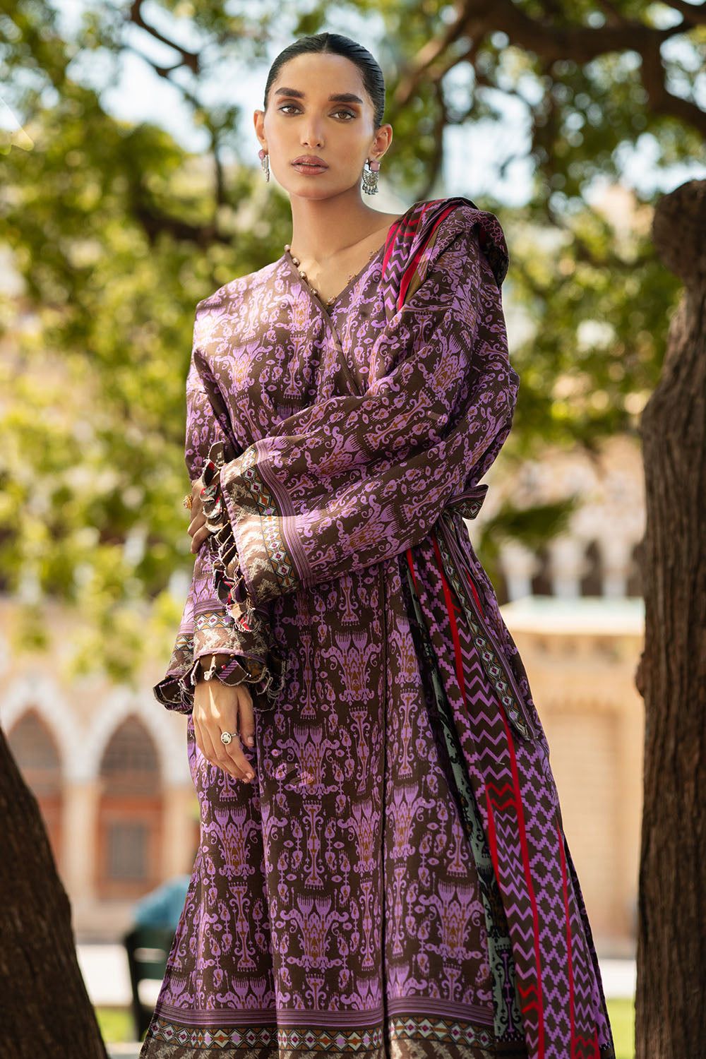 Gul Ahmed Lawn 3-Piece Stitched