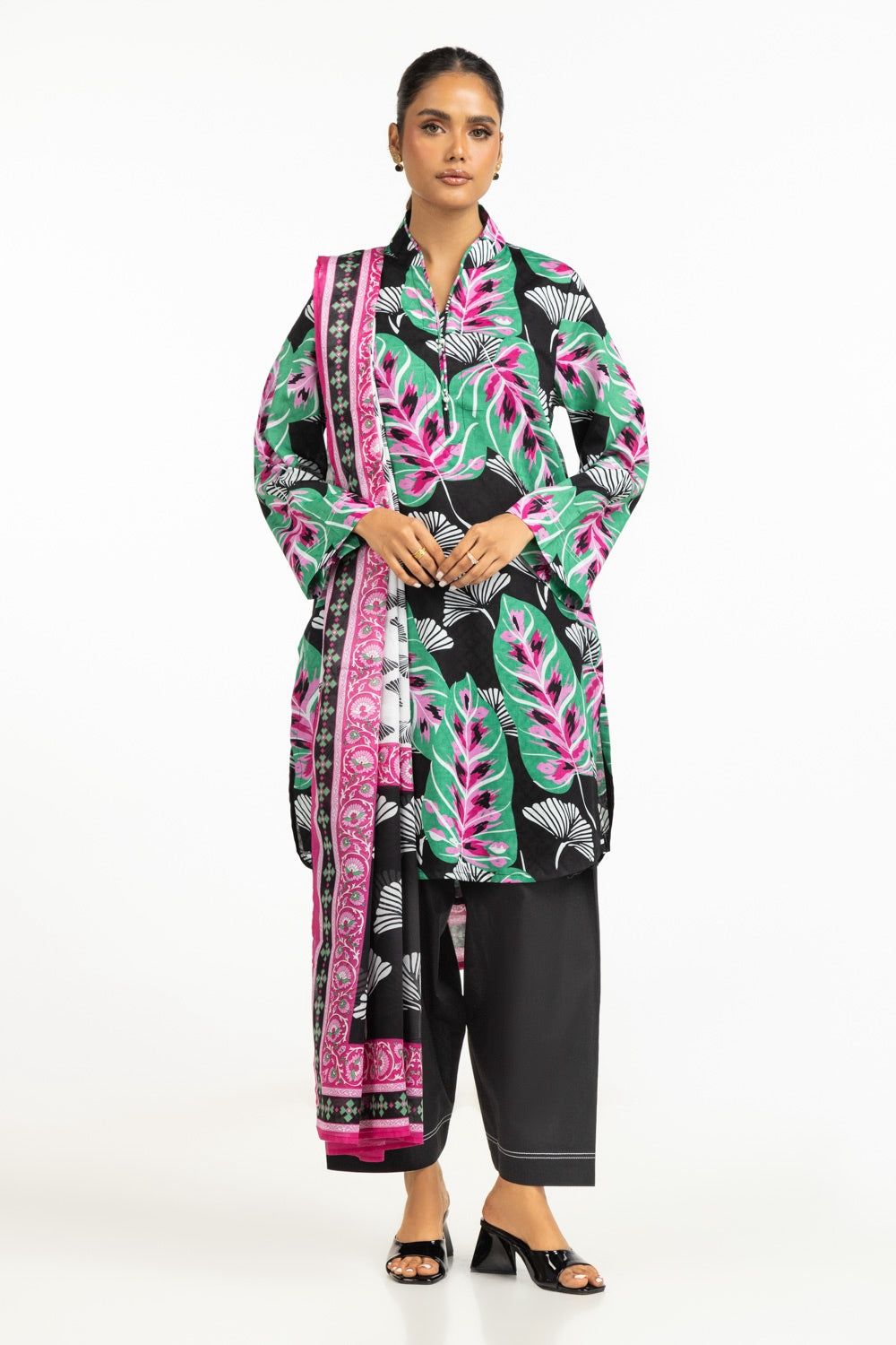 Gul Ahmed Lawn 3-Piece Stitched
