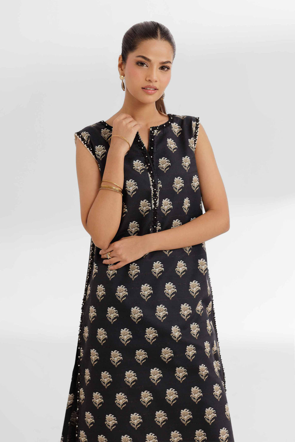 Nishat Printed Lawn 2-Piece Stitched