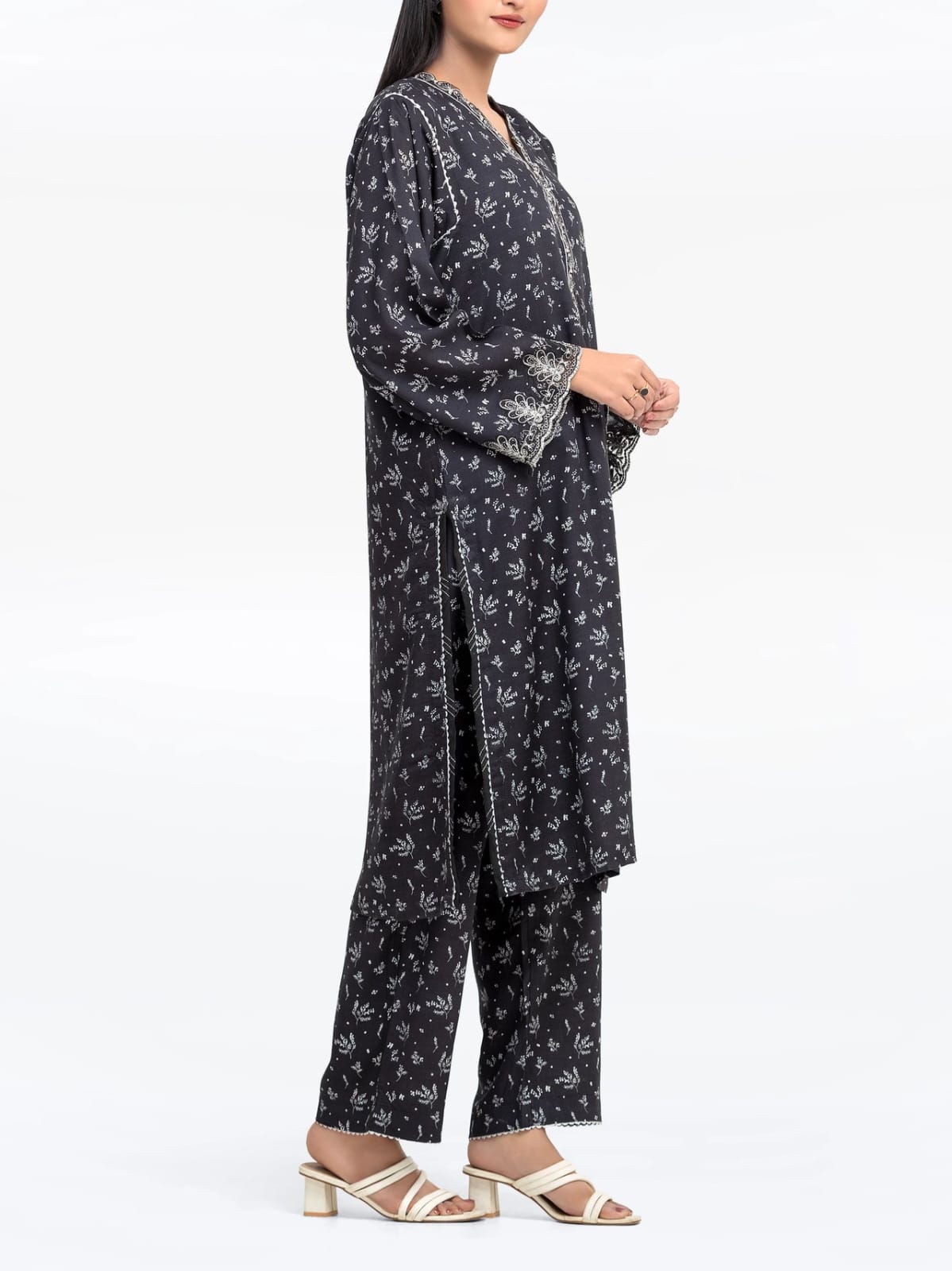 Nishat Printed Lawn 2-Piece Stitched