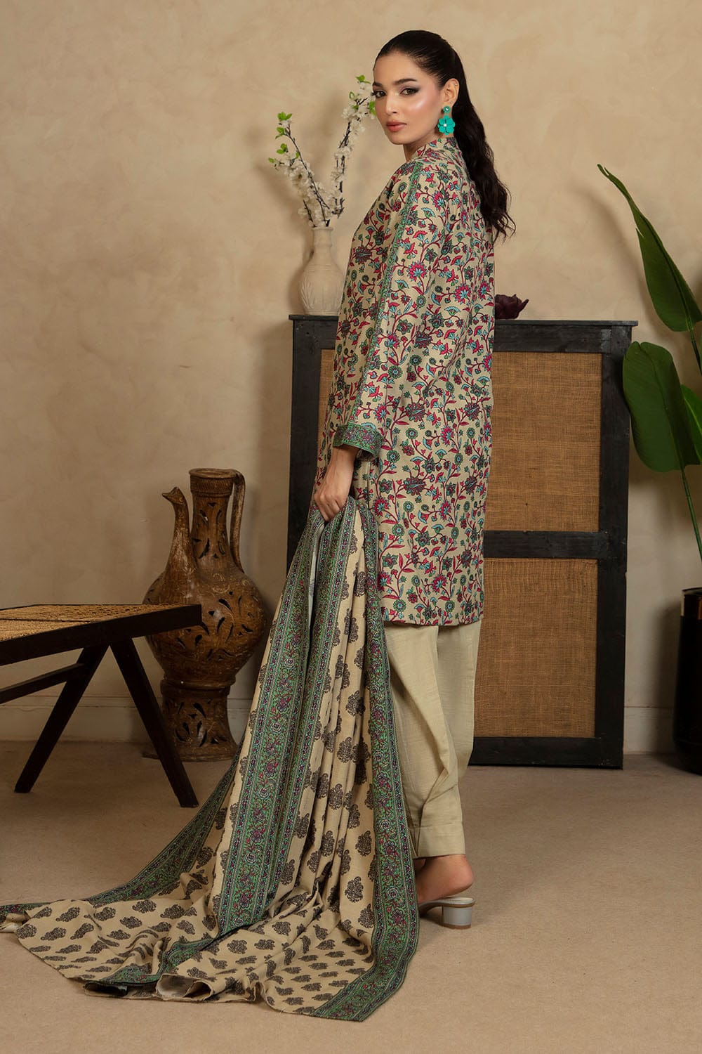 Gul Ahmed Lawn 3-Piece Stitched