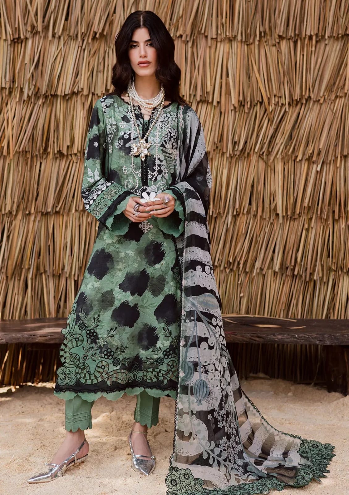 Nureh Lawn 3-Piece Stitched