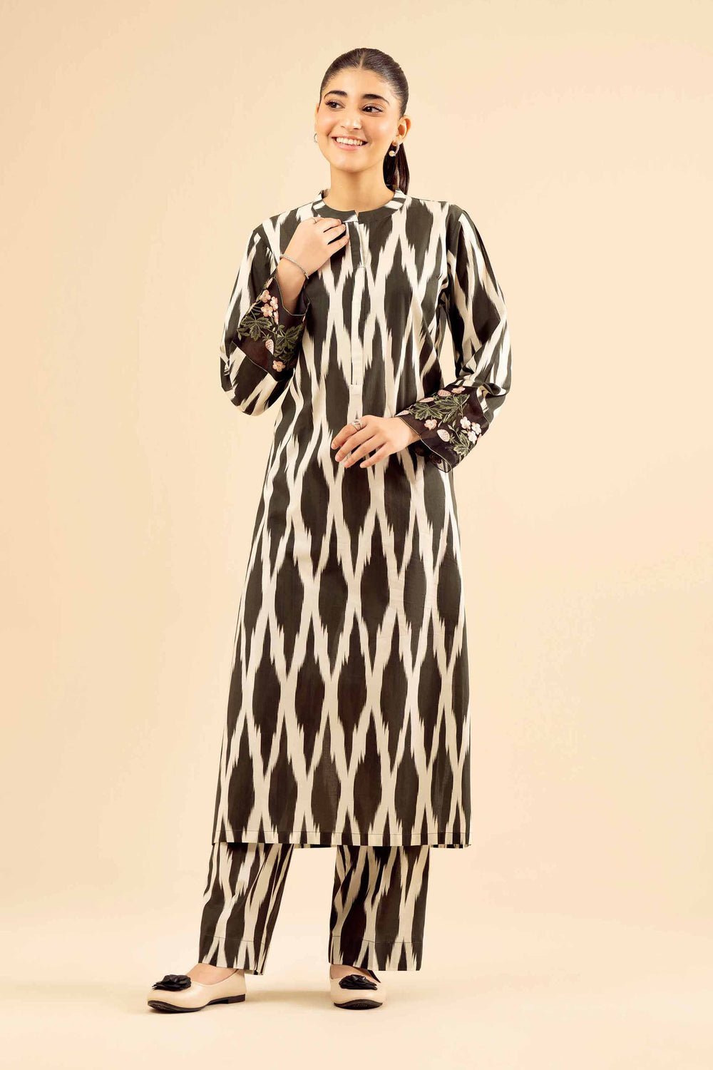 Nishat Printed Lawn 2-Piece Stitched