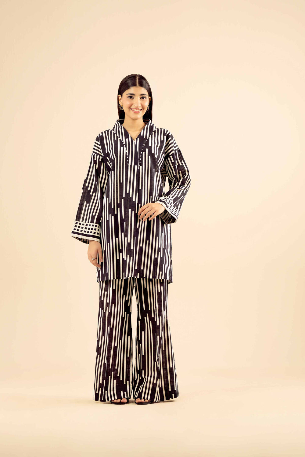 Nishat Printed Lawn 2-Piece Stitched