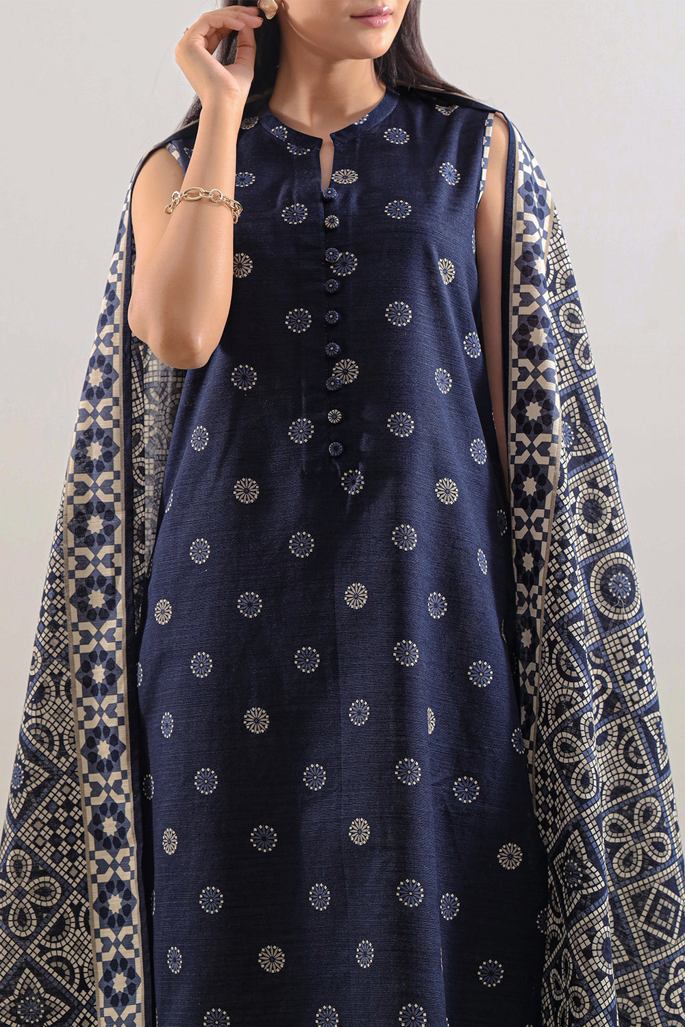 Saya Lawn 3-Piece Unstiched