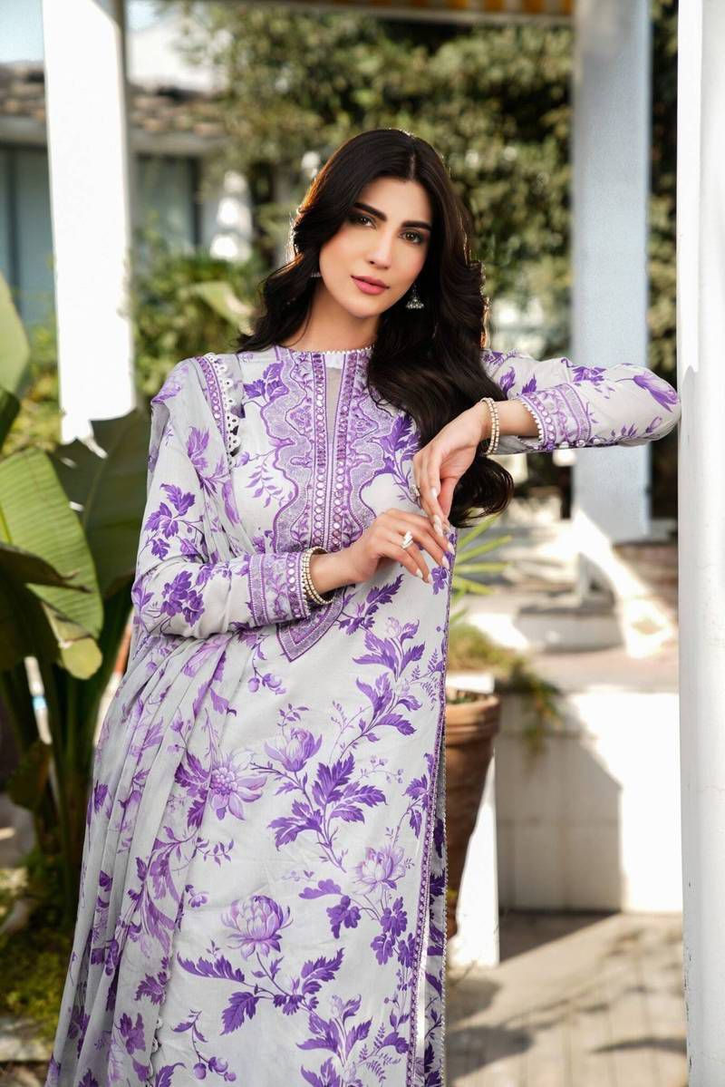 Aleena's Dhanak Embroidered 3-Piece Unstiched