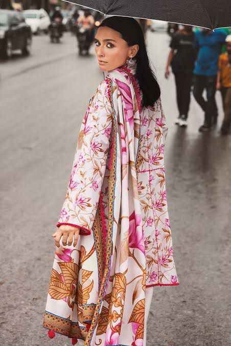 Gul Ahmed Lawn 3-Piece Stitched