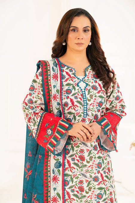Gul Ahmed Lawn 3-Piece Stitched